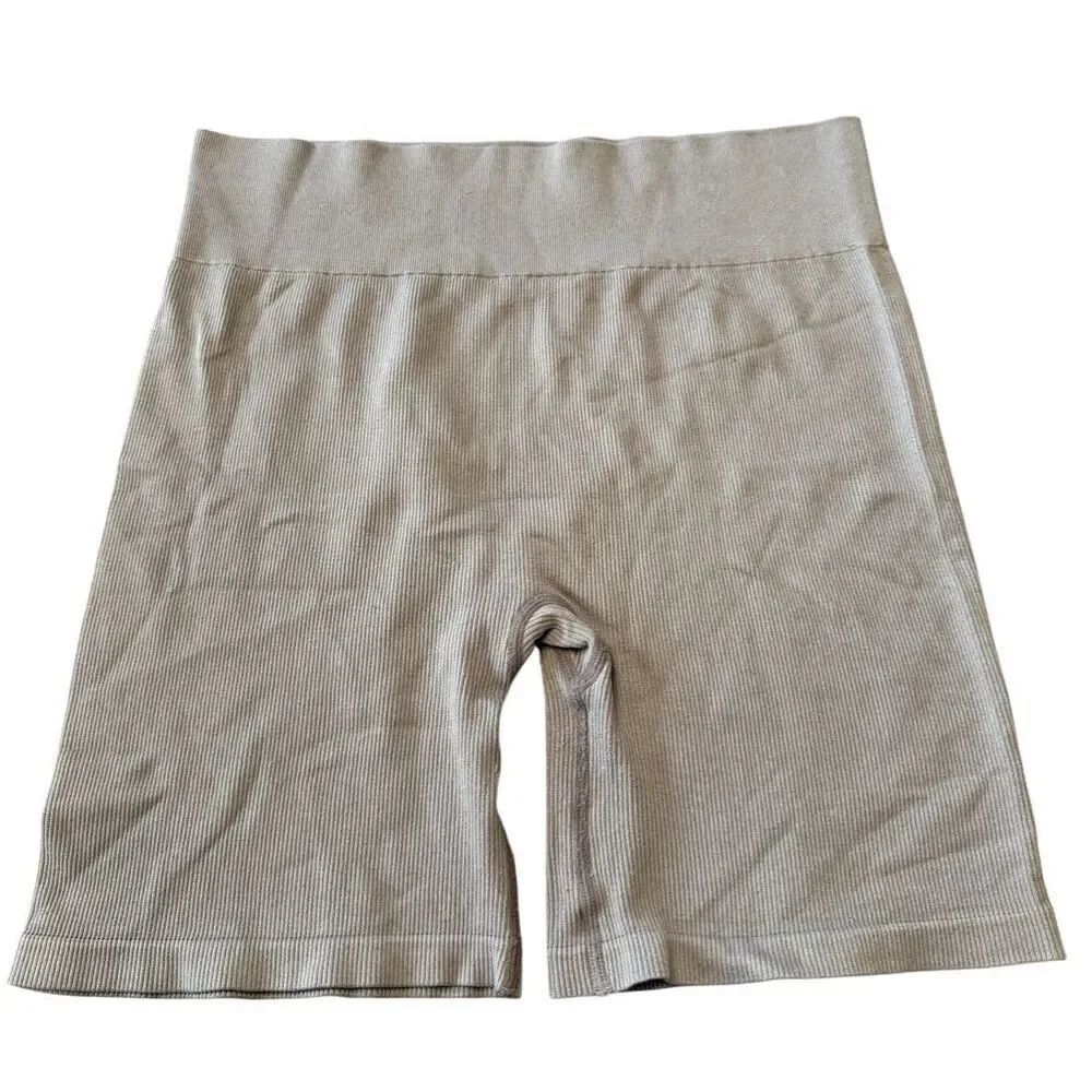 Gilly Hicks Biker Shorts Womens Size Large Gray Athletic Wear